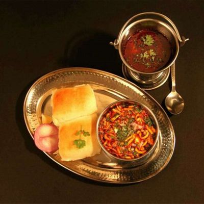 १५. कलंदर मिसळ