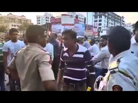 ८. जर ट्राफिक पोलिसाने तुमच्याशी गैरवर्तणूक केली तर तुम्ही त्याच्या विरुद्ध गुन्हा नोंदवू शकता.