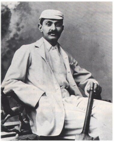 ७. के. एस. रणजितसिंहजी - इंग्लंड