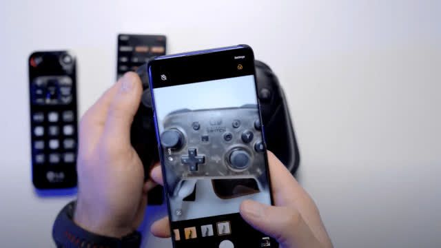 सावधान! वनप्लसच्या या फोनमध्ये आहे कपडे आणि प्लॅस्टिकच्या आरपार बघणारा एक्स-रे कॅमेरा!!