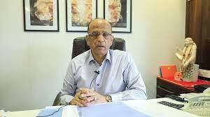 ७) विनोद कुमार अग्रवाल