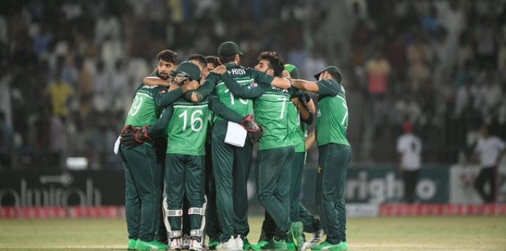 आयसीसी वनडे रँकिंगमध्ये पाकिस्तानने भारतीय संघाला टाकलं मागे, असे आहेत टॉप -५ संघ..