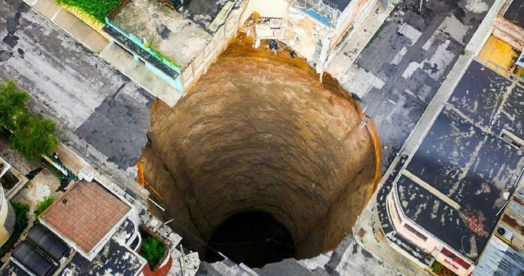 १२. २०१० ग्वाटेमाला सिटी सिंकहोल