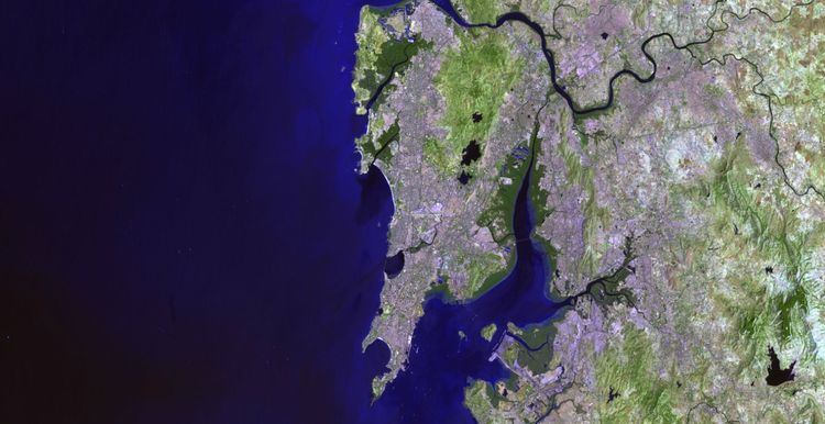 १९८८ चे आणि २०१७ चे हे फोटो दाखवतात मुंबई बुडण्याची कारणं..