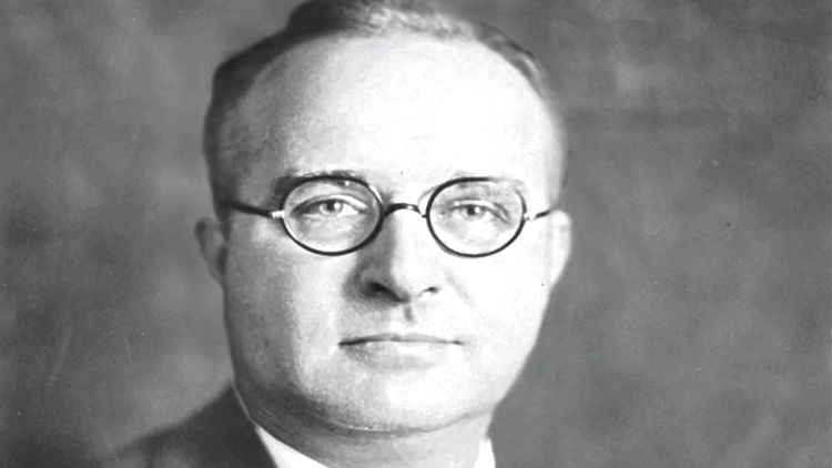 थॉमस मिगले ज्युनिअर(Thomas Midgley, Jr.) - पोलिओमध्ये मदतीसाठी त्याने बनवलेल्या यंत्रामुळे त्याचा मृत्यू झाला