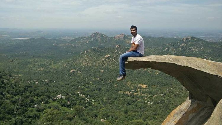 थ्रील अनुभवण्यासाठी कर्नाटकातील या किल्ल्याला नक्कीच भेट द्या !!