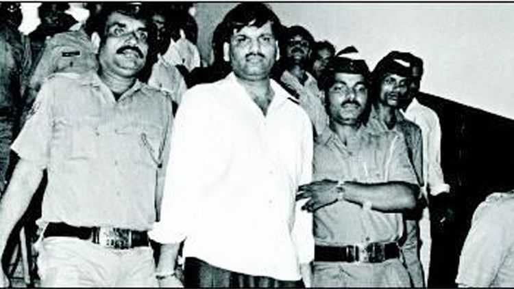 ६. ११३ वर्षांची शिक्षा.