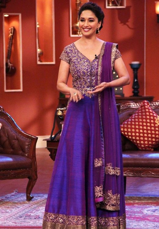 २०१८मध्ये कोणत्या रंगाची चलती असणार आहे?? 