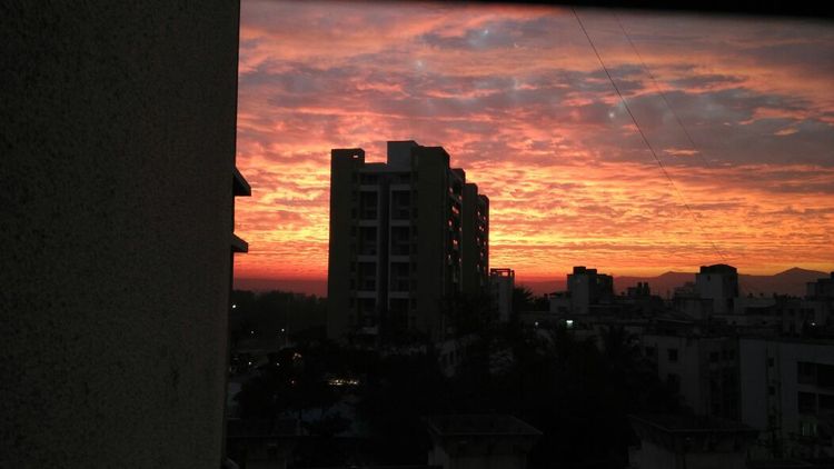 मुंबईकरांनो तुम्ही आजचा सुंदर सूर्योदय अनुभवला की नाही ?