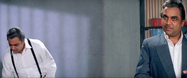 ७. ब्रेड का बादशाह और ऑम्लेट का राजा....बजाज, हमारा बजाज!!