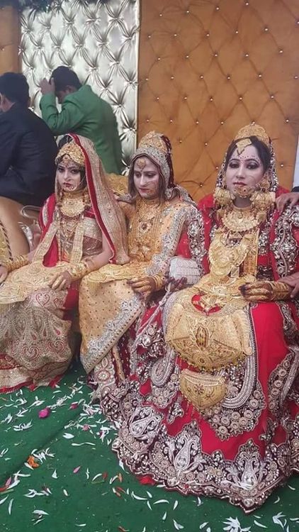 हा लग्नसमारंभ आहे का सोंग?