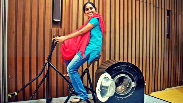 ९. सायकलच्या पेडल द्वारे काम करणारी वॉशिंग मशीन