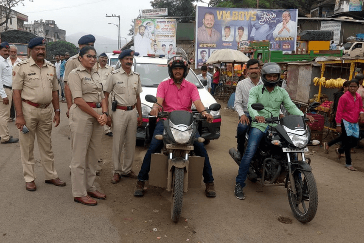 पुण्याच्या डिएसपींनी घेतली अनोखी ट्राफिक टेस्ट...बघा भाऊ यातून काय निष्पन्न झालं?
