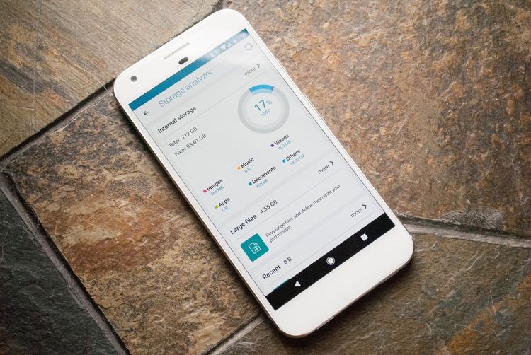 1) बिनकामाचा कचरा साफ करा