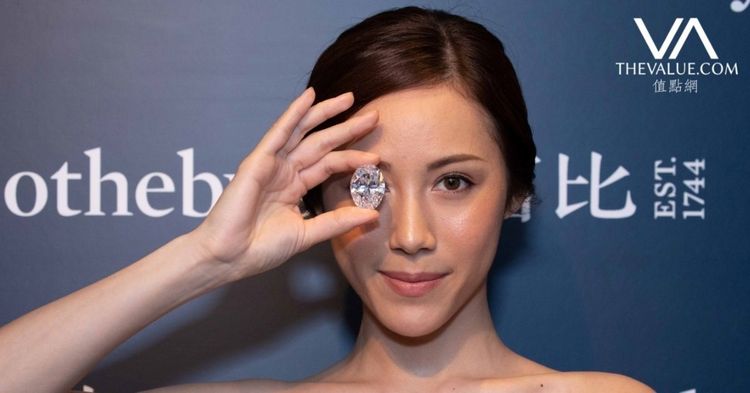 बाबा ते बाबाच, लेकीसाठी घेतला इतक्या कोटींचा हिरा !!