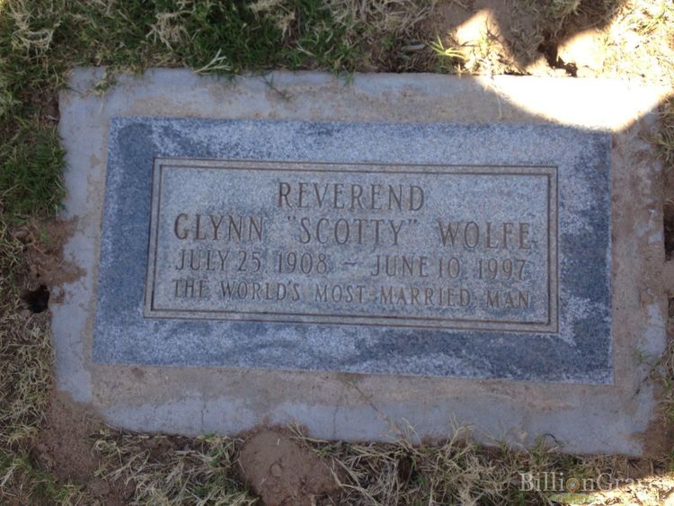 तो गेला पण ती अजूनही लग्नाला तय्यार आहे 