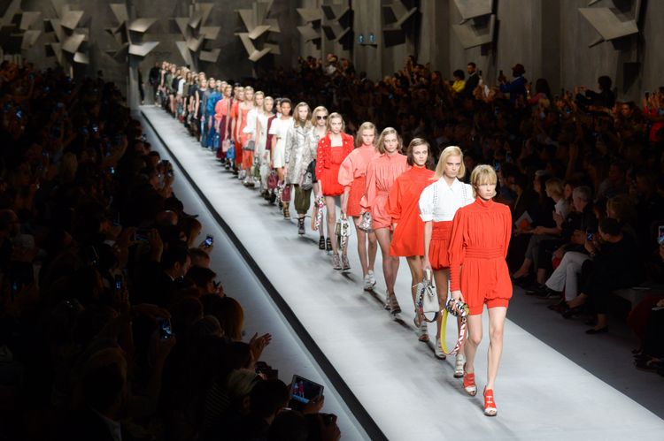 २. रन वे मॉडेलिंग - 