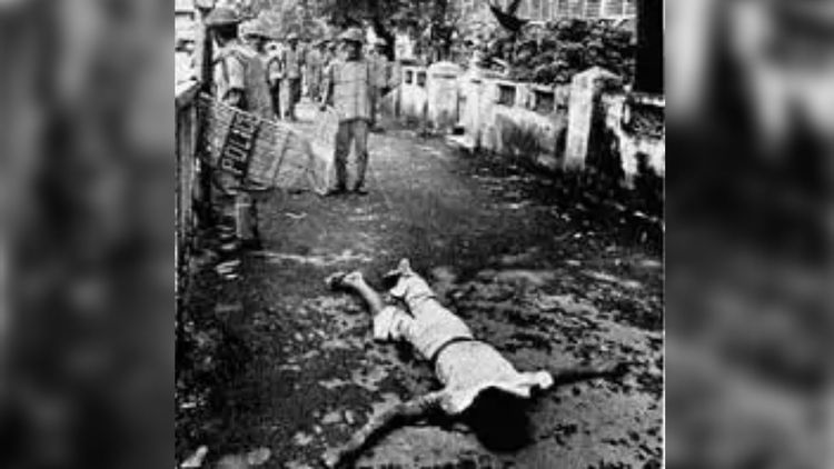 गोष्ट मुंबई पोलिसांनी केलेल्या दंगलीची. का झाली, आटोक्यात कुणी आणली? किती बळी गेले?