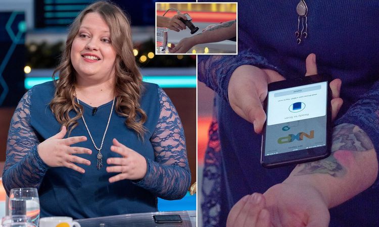 गाडी-घराच्या किल्ल्या अंगात बसवता येतात? का आणि कुणी केलेत असे उद्योग??