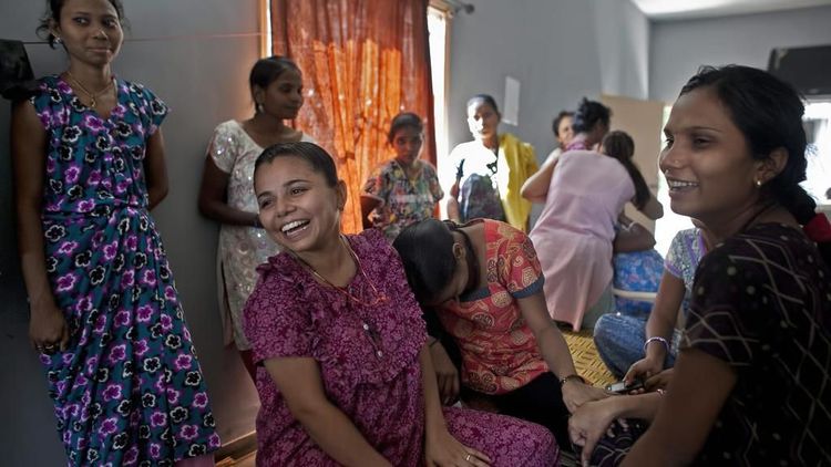 सुरुवातीला बघू या सरोगसीच्या व्यापाराबद्दल!