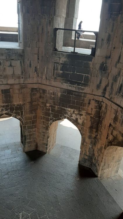 या वास्तूचे बांधकाम असे आहे 