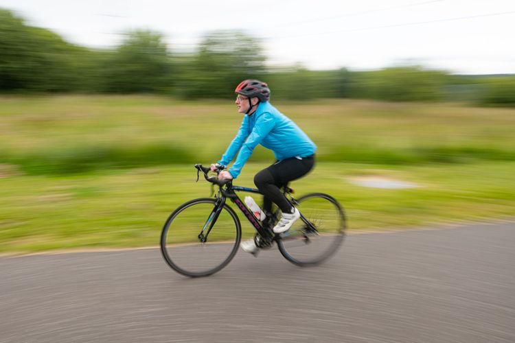 6) पोजिशन बदलत रहा.