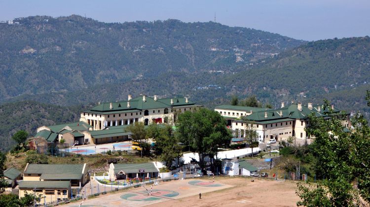 9) आर्मी पब्लिक स्कूल, दगशाई