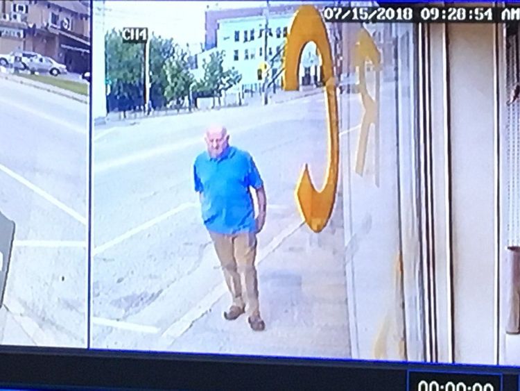 २०१९ साली अल्बर्ट फ्लिकला काय शिक्षा झाली?