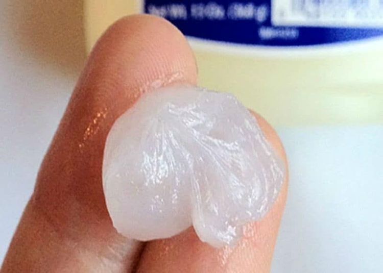 पेट्रोलियम जेली तरीही मोठ्या प्रमाणात का वापरली जाते?