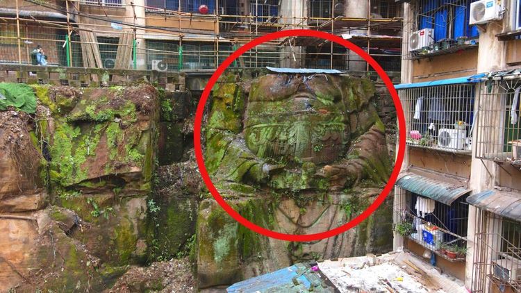 चीनमध्ये इमारतींच्या खाली आढळलेली बुद्धमूर्ती पाहिलीत का? या व्हायरल फोटोंमागे काय गोष्ट आहे वाचा!!
