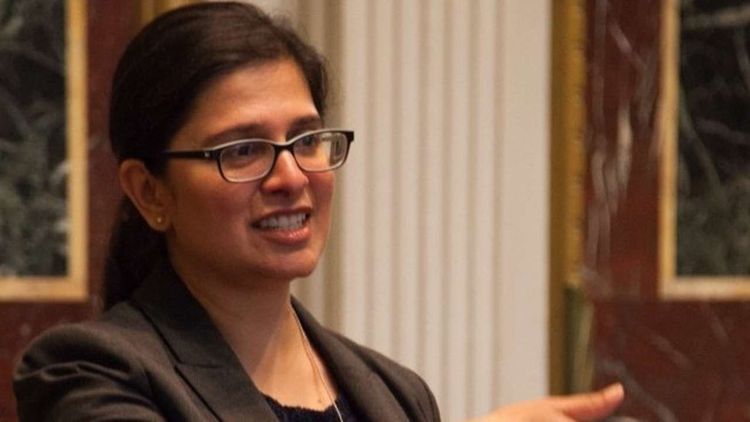 ९. माला अडीगा: