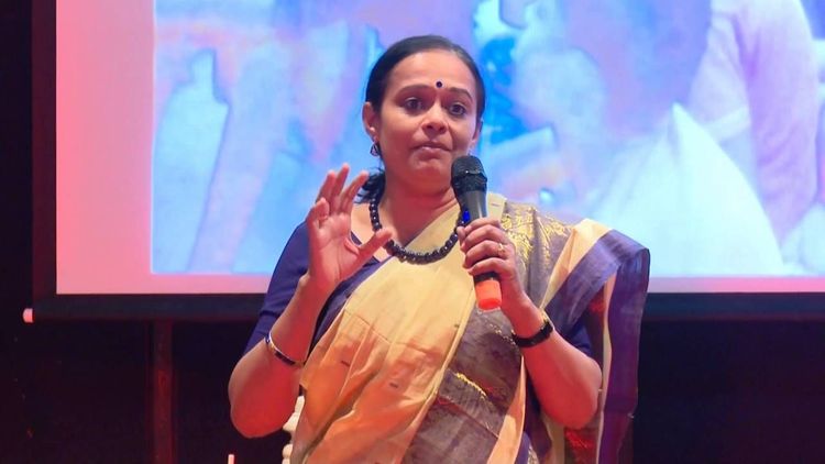 ९. बीना राव