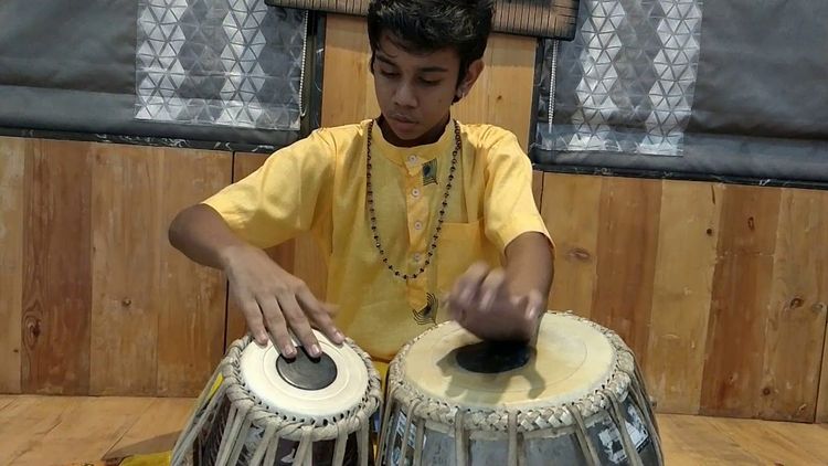 ९. तृप्तराज पांड्या