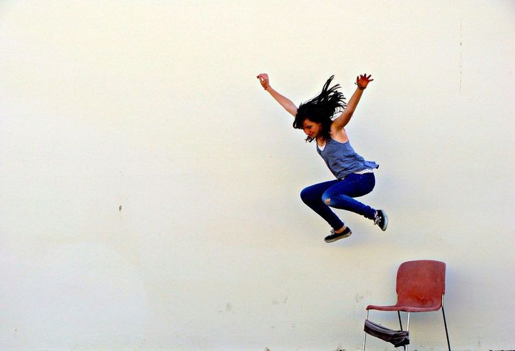 ८) खुर्चीतून उडी मारणे, डेन्मार्क