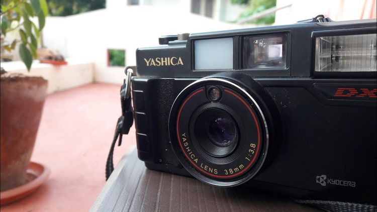 ८. कॅमेरा