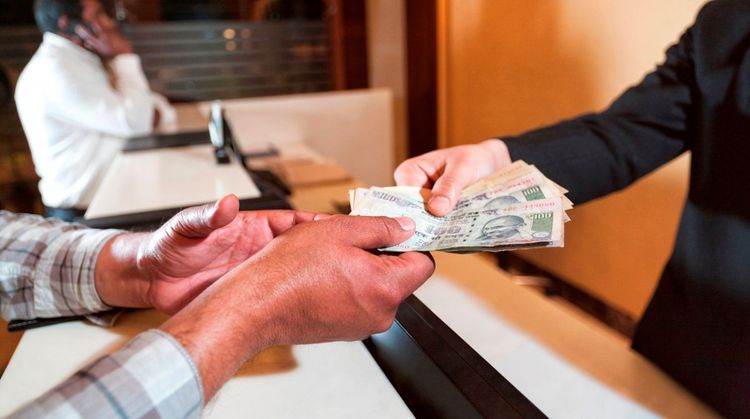 मज्जा आहे बॉ सरकारी कर्मचार्‍यांची ! महागाई भत्ता २८ टक्क्यांवरून ३१ टक्के झाला ! 