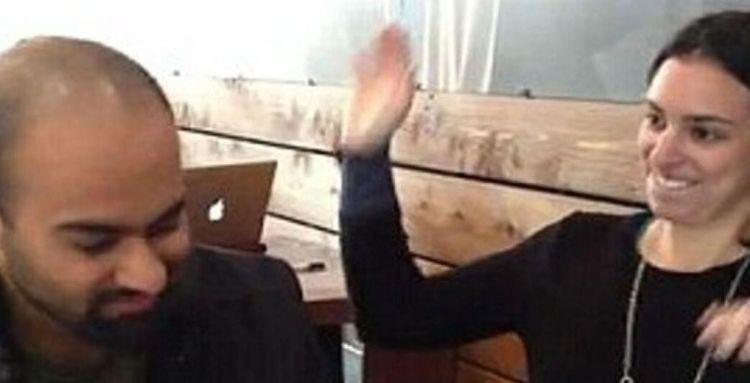 नोकरी अश्शी हवी!फेसबुकपासून दूर ठेवण्यासाठी चक्क थप्पड मारायची पण नोकरी मिळू शकते ?