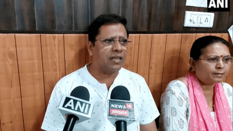 नातवंड दिले नाही म्हणून ५ कोटी नुकसानभरपाईचा खटला भरण्याचं प्रकरण काय आहे?