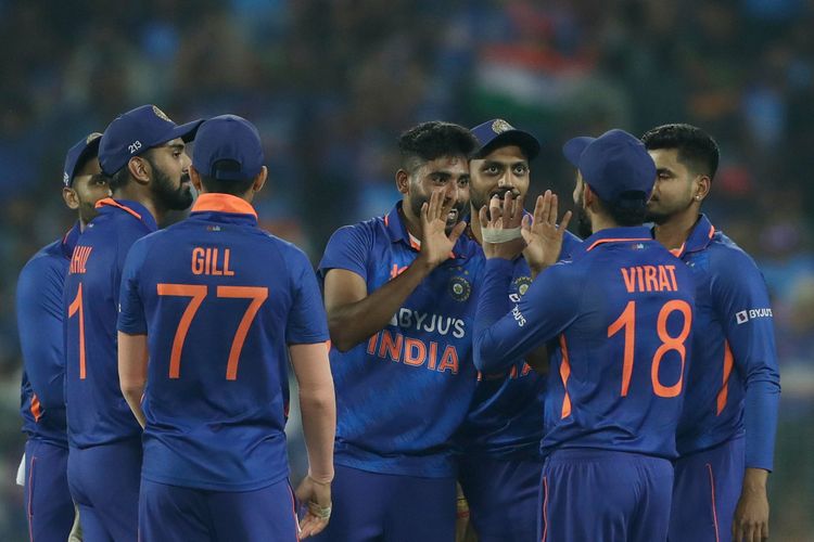 अशी असू शकते दुसऱ्या वनडेत भारतीय संघाची प्लेइंग ११! घातक खेळाडूची होऊ शकते एंट्री..