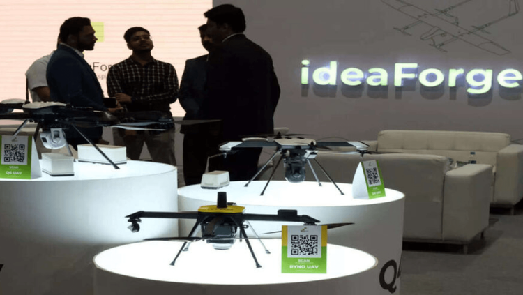 कंपनी पब्लिक इश्यूतून पैसे का गोळा करते आहे ?