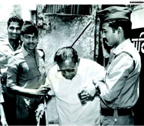 ९. मरताना देखील फसवून गेला.