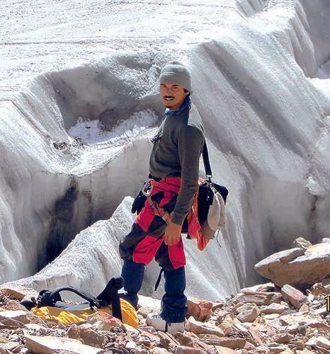 ४. शंकर श्रीधर