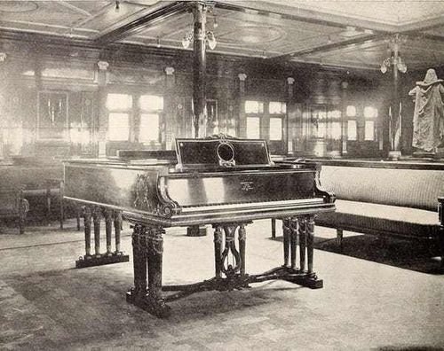 ५. ‘स्टेन्वे’ पियानो