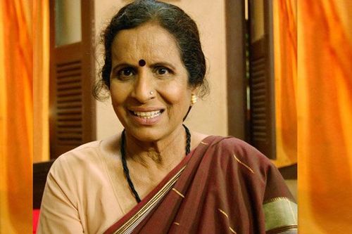 १. उषा नाडकर्णी