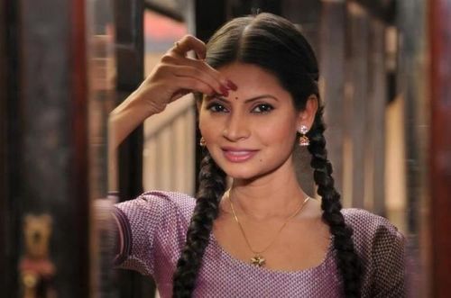 १०. मेघा धाडे