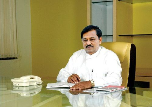 ५.  सुभाष देशमुख