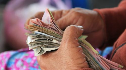 तर वाचकहो, आधी समजून घेऊ या 'हवाला' म्हणजे नक्की काय?