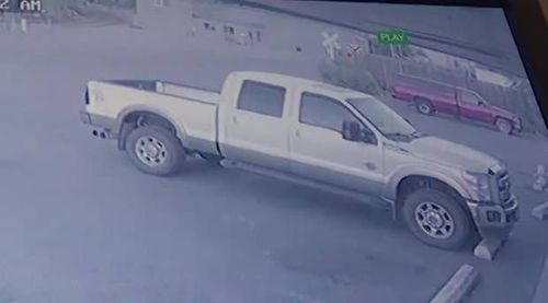 चोर चोरी करत असताना त्याच्याच ट्रकची चोरी होते तेव्हा..