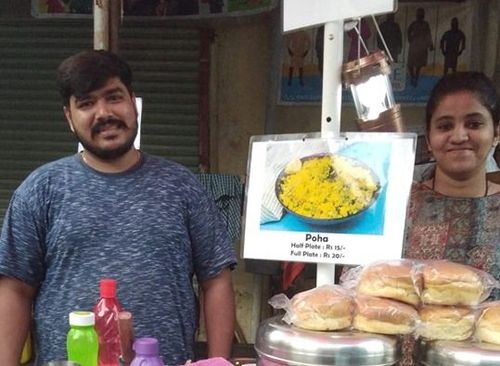 सुखवस्तू जोडपं पोहे उपमा का विकत आहे ? कारण वाचून कौतुक कराल !!