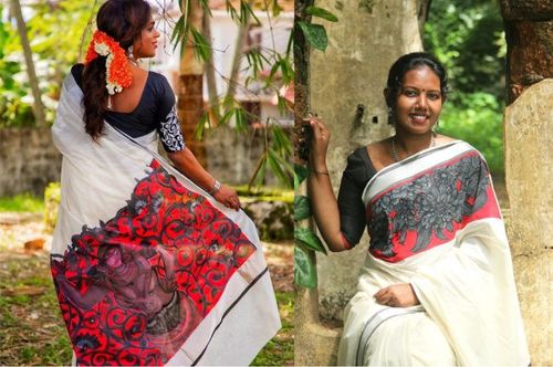 पाठदुखीच्या त्रासाने नोकरी सोडावी लागली, पण घरात बसल्या तिने स्वतःचं आयुष्य बदललं....विनिता राफेलची प्रेरणादायी कथा!!